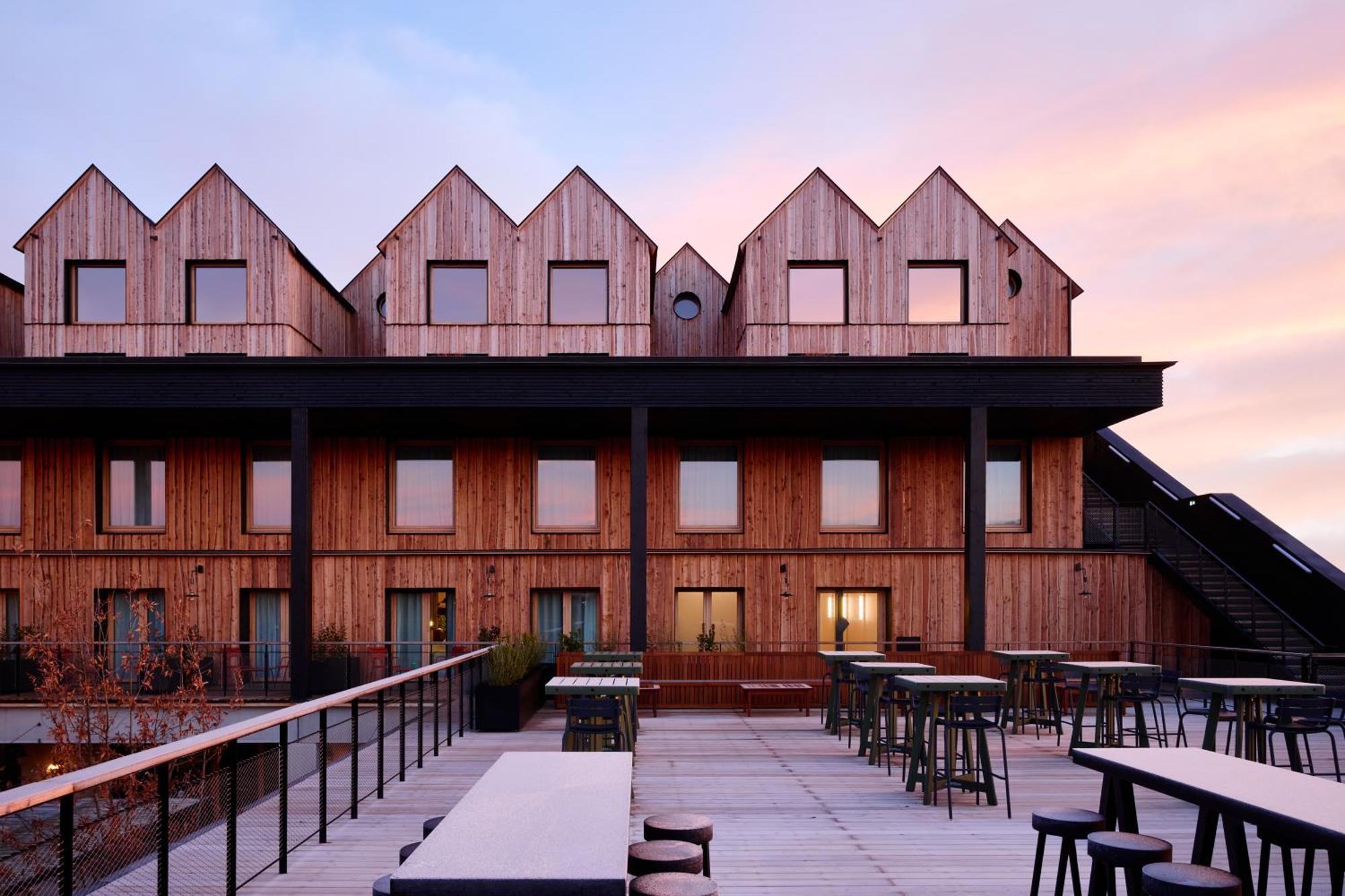 Grand Mess Clermont-Ferrand Hotel Exterior photo